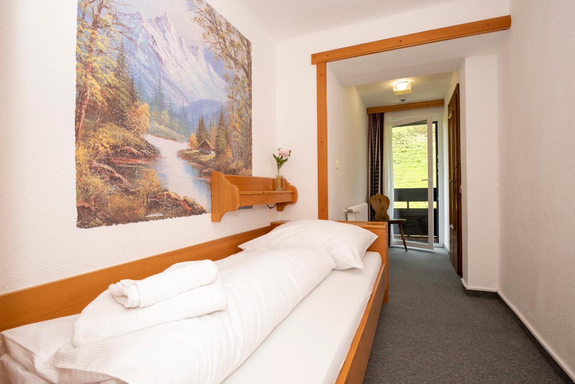 Hotel Alpen Arnika Tauplitzalm ภายนอก รูปภาพ